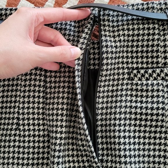 H&M Houndstooth Pencil Skirt, High-Waist, Black and White, Size 6 - Picture 4 of 6